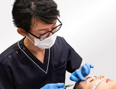 岡本 慎一理事長から患者様へのメッセージ - 自然で気品のある仕上がりを目指して